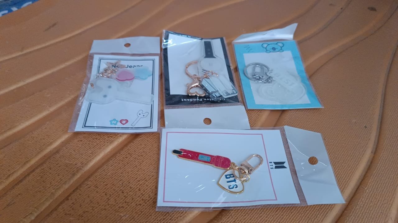 Cute Acrylic and Metal Keychains (1 Pc & mix design) - Image 8