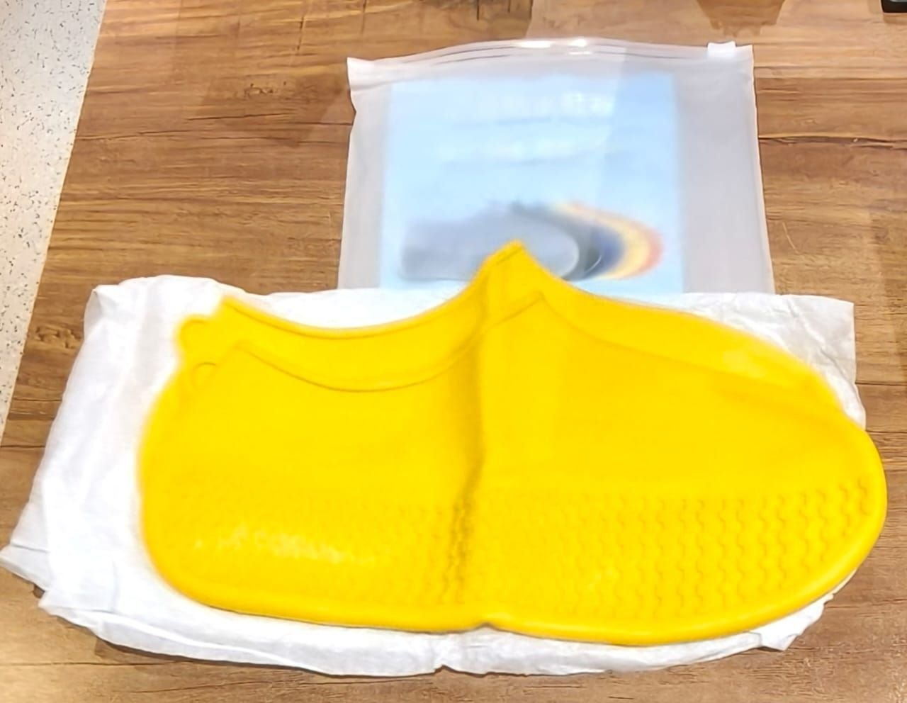 Yellow Non-Slip Silicone Rain Reusable Anti skid Waterproof Fordable Boot Shoe Cover (1 Pair ) - Image 7