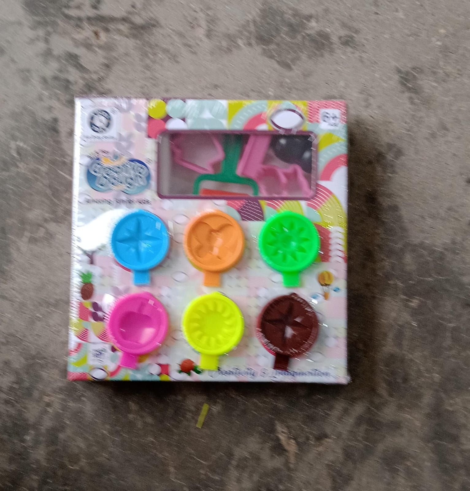 Non-Toxic Creative 30 Dough Clay 5 Different Colors, (Pack of 6 Pcs) - Image 7