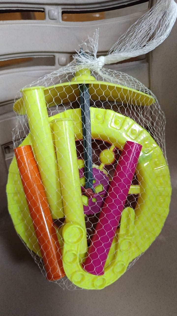 Plastic Single Wheel Push Run toy with handle and two lights on wheel. push toy for Kids. - Image 7