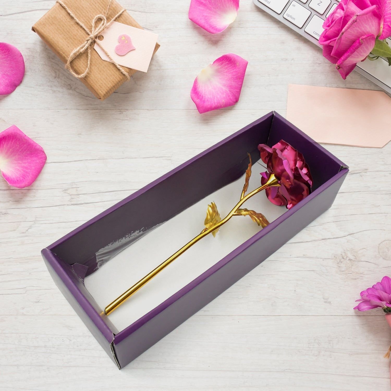 Gold Rose Artificial Rose Flower With Gift Box, Plastic Flowers Best Gifts for Friend Girl Wife Women, Golden Rose Gift for Valentine's Day, Mother's