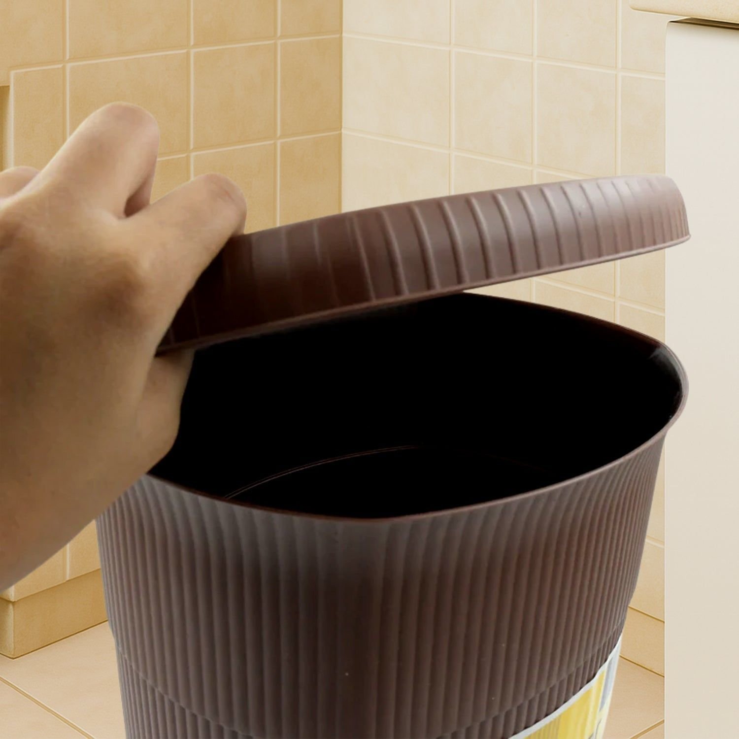 Homeware Dustbin Clean Mini Small Size Plastic Pedal Dustbin Used For Kitchen, Office, Car (1 PC) - Image 3