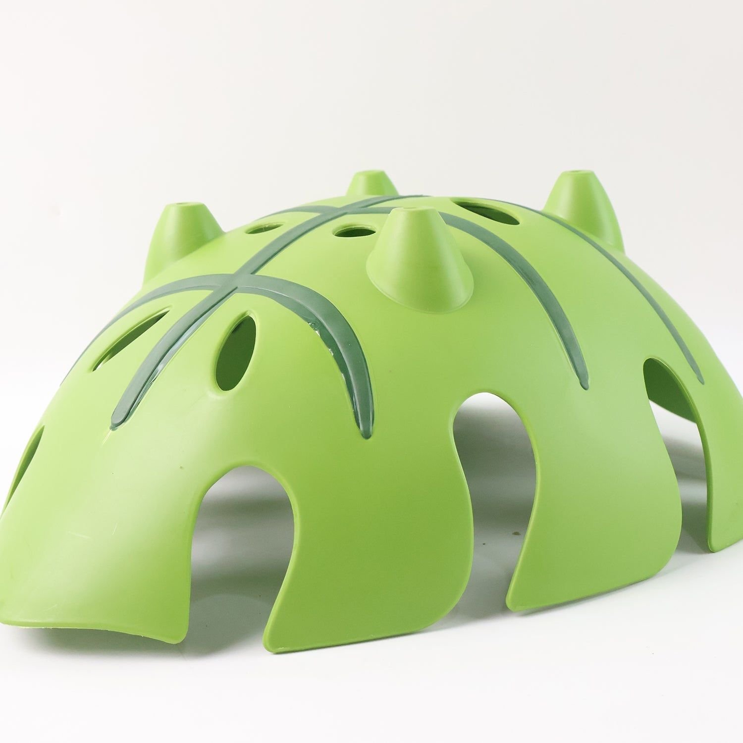 Supermom Leaf-Shaped Plastic Fruit Basket (1 Pc) - Image 3
