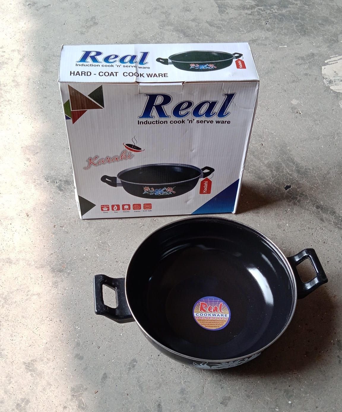 Traditional Small Cast Iron Kadai - Image 8