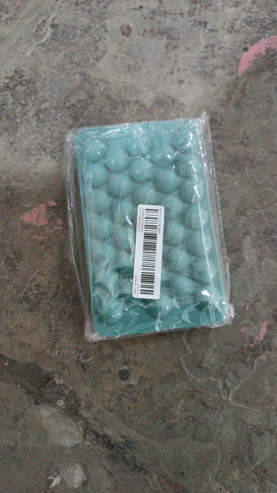 Plastic Round Reusable Ice Cube Ice Ball Mold / Lolli Candy Maker 33 Moulds (16.5×10 Cm / 1 Pc) - Image 8