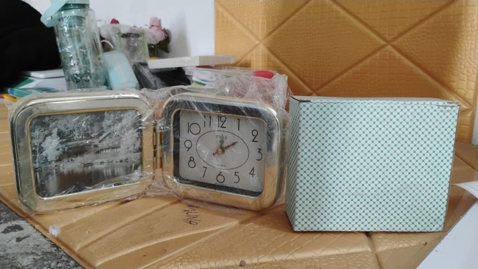 Plastic Foldable Desk Clock (1 Pc / With Box) - Image 8