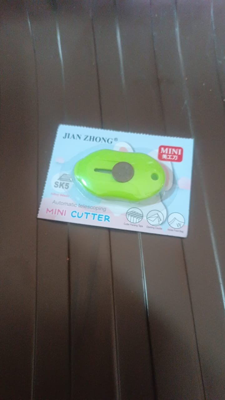 Mini Cloud Cutter (1 Pc): Portable & Safe Box Opener (Multiple Uses) - Image 7