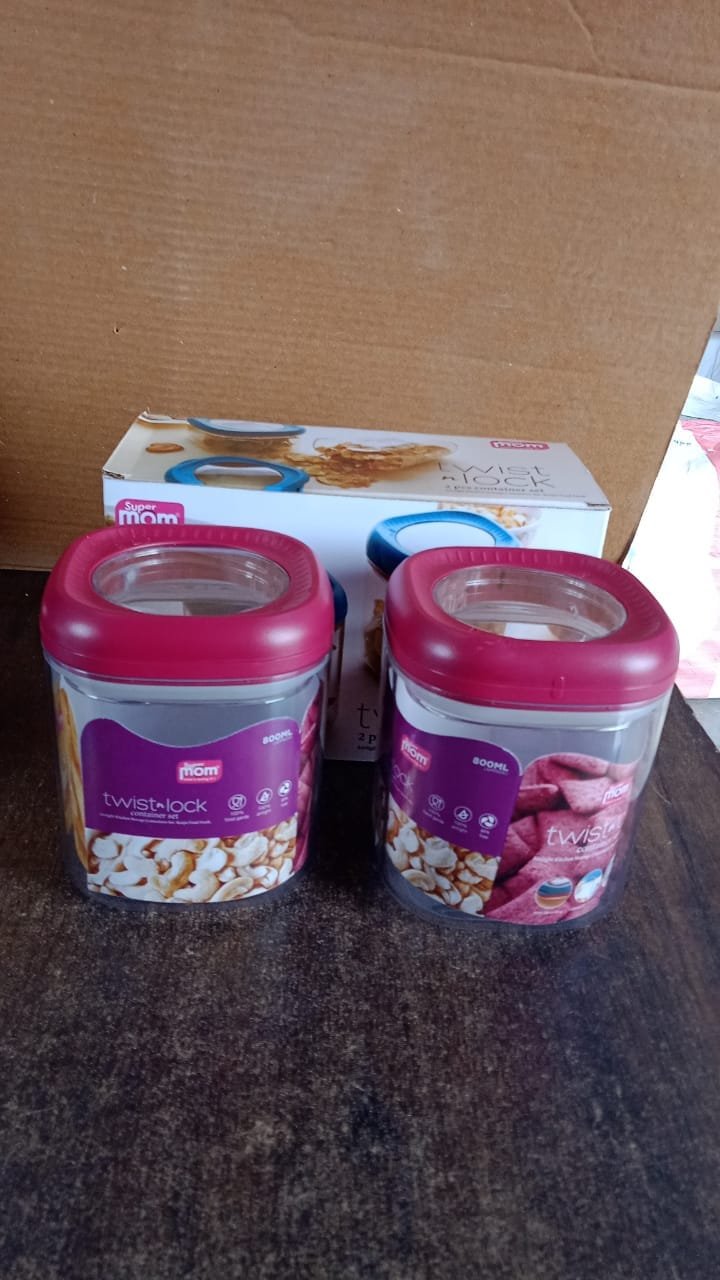 Supermom Transparent Twist Lock Kitchen Storage Container Set (Approx 800ML & 2Pc) - Image 8