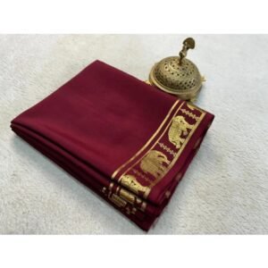 Generic Women's Crepe Chit Pallu Solid Saree With Unstitched Blouse 5.5Mtr��(Maroon)