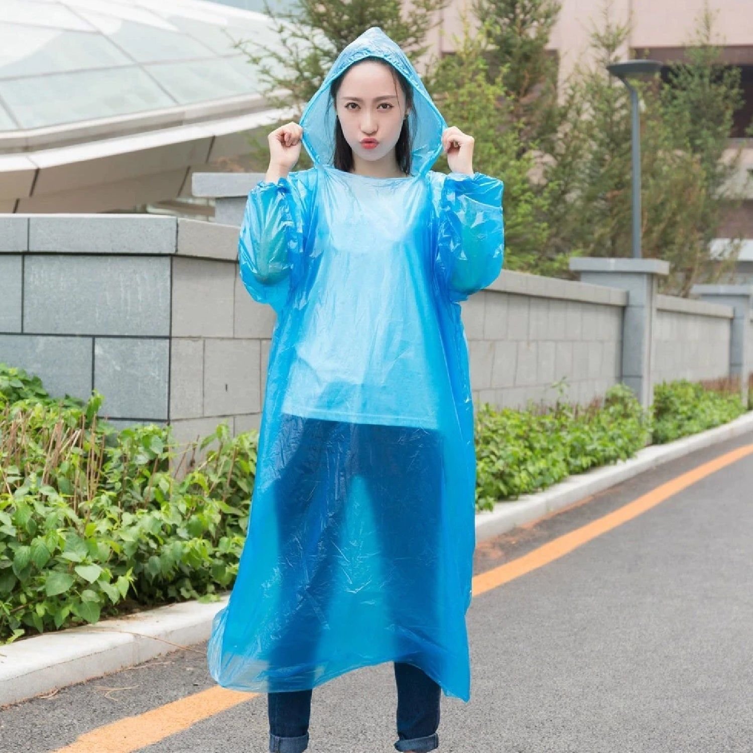 Disposable Easy to Carry Raincoat - Image 3