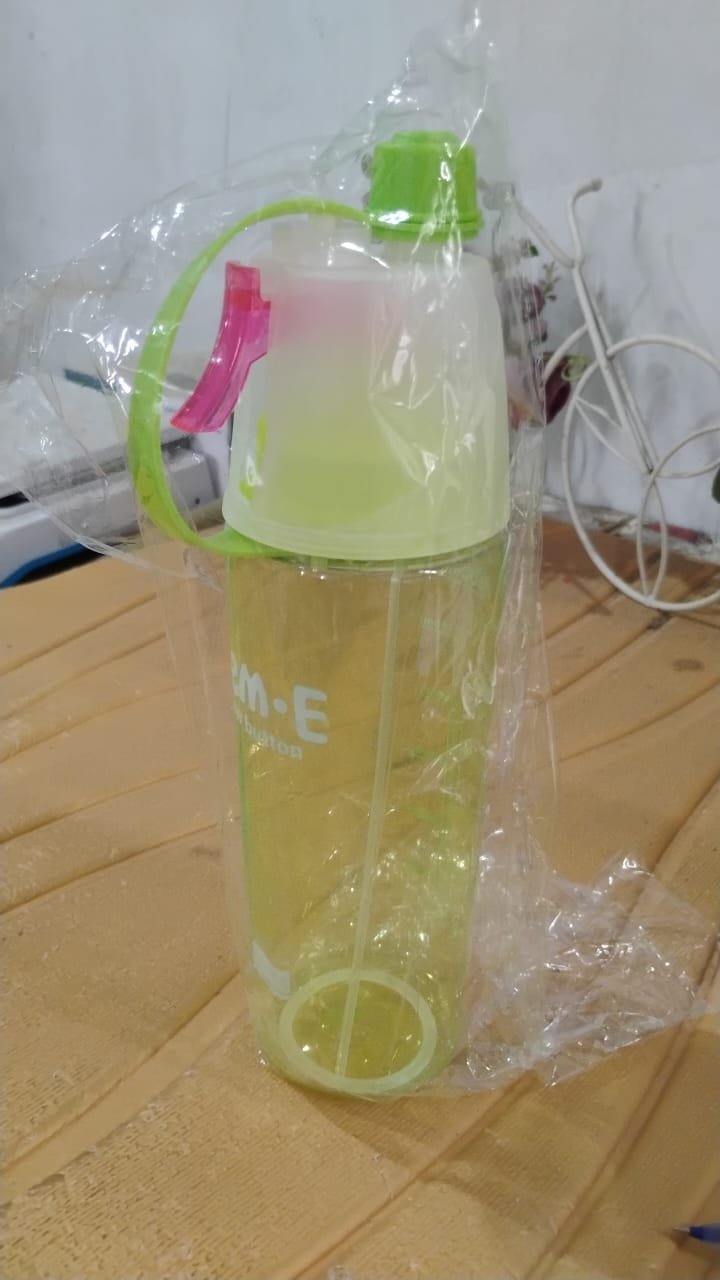 Plastic Dual Function Sports Water Bottle with Built-in Mist Spray and Leakproof Cap (600ML / 1 Pc) - Image 7
