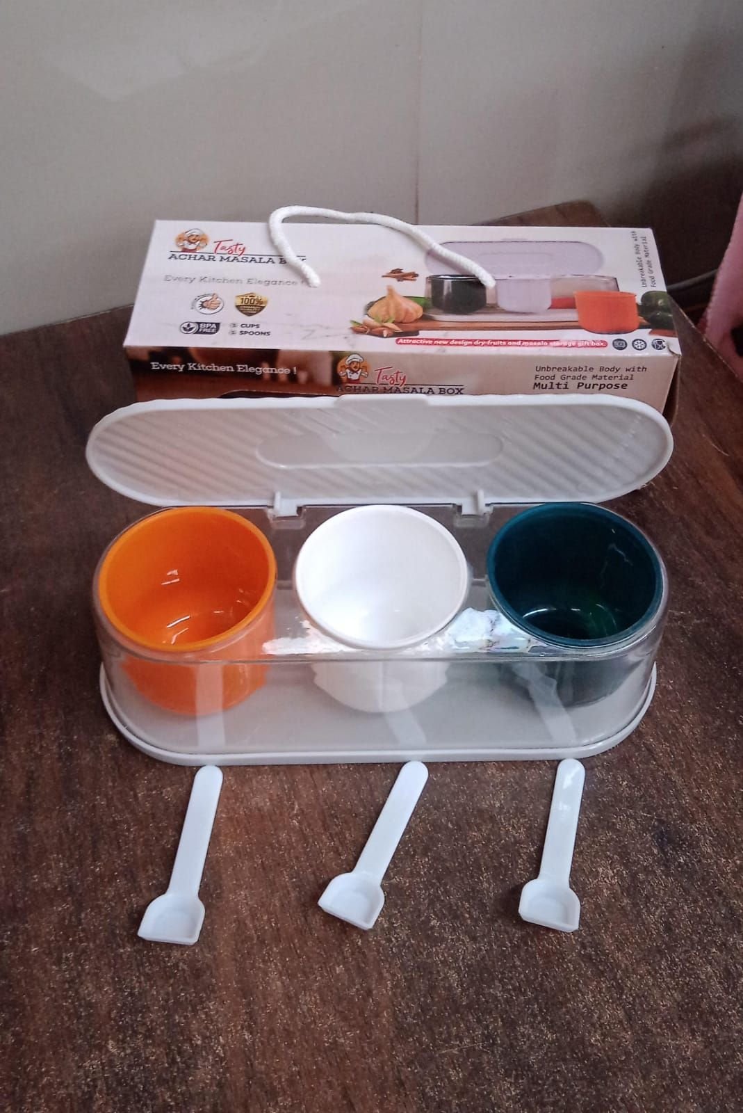 Home Kitchen 3 Grid Seasoning Spice / Masala Box Kit with Spoon (Multicolor / 1 Set) - Image 8