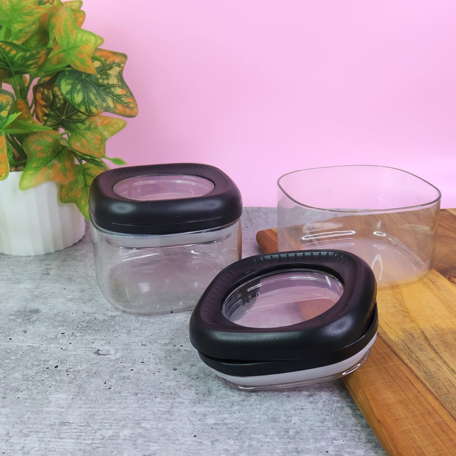 Supermom Plastic Twist & Lock Storage Container Set (500ML / 2 Pc ) - Image 4